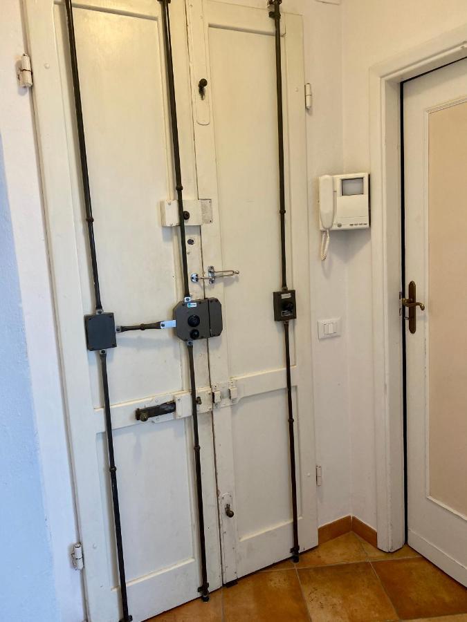 Nice & Roomy Apartment Behind The Uffizi Museum Флоренция Экстерьер фото